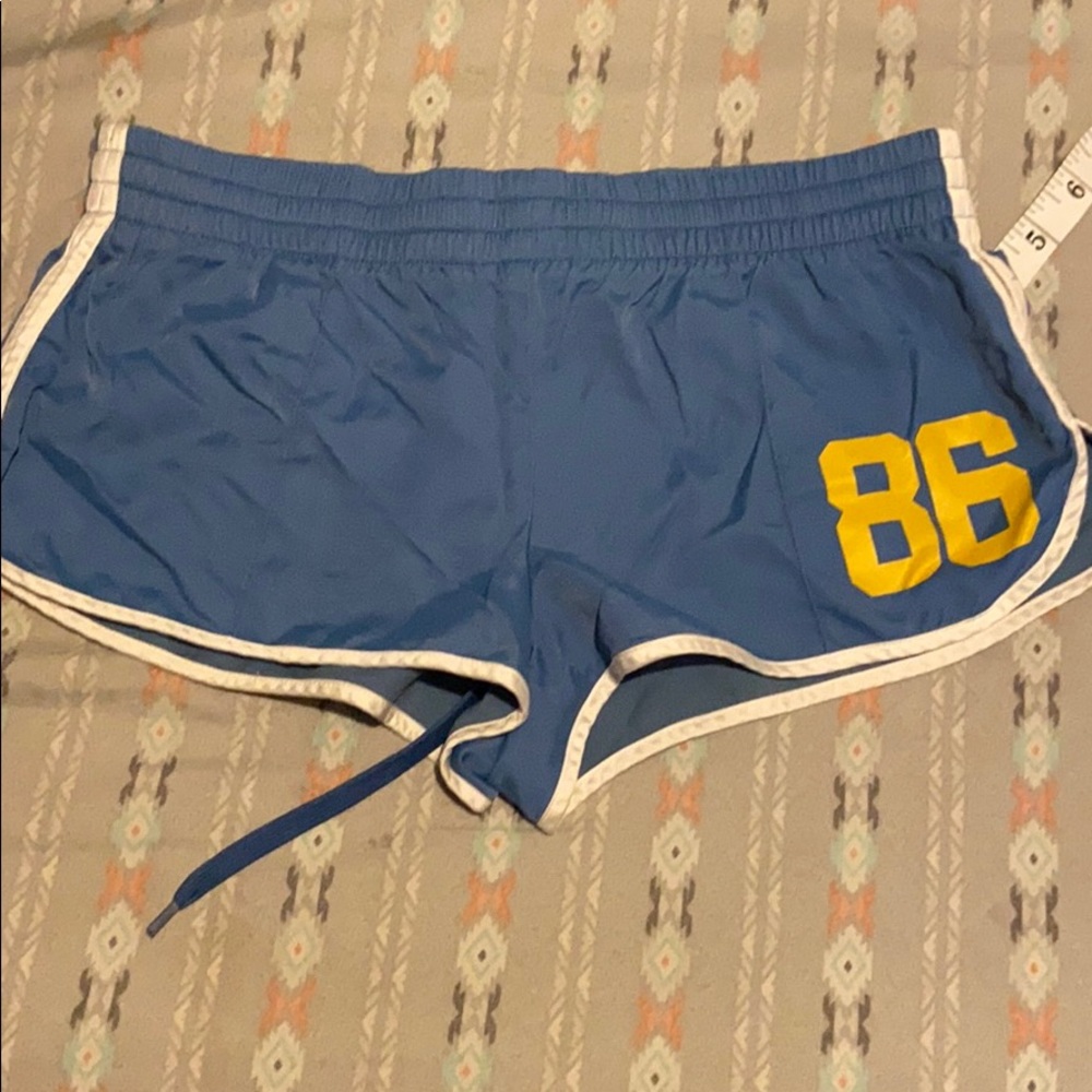 FREE PINK vintage shorts W/any purchase 🖤❤️